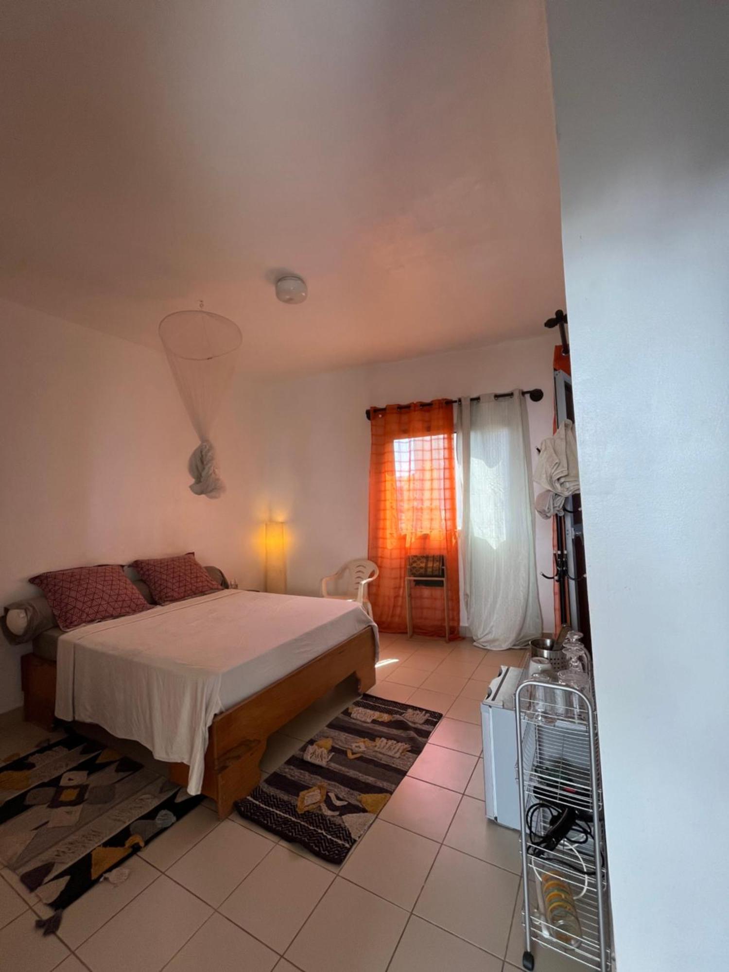 Dar Dyali Rooftop ⁿᵉᵃʳ ⁿᵍᵒʳ ᵇᵉᵃᶜʰ ᵃⁿᵈ ⁱˢˡᵃⁿᵈ Habitación en casa particular